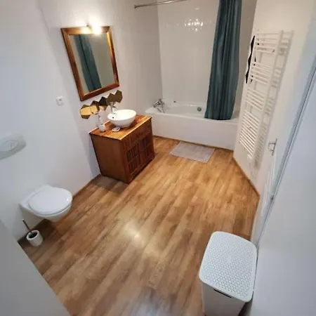 Ancienne Remise Viticole Amenagee En Loft Σπίτι διακοπών *